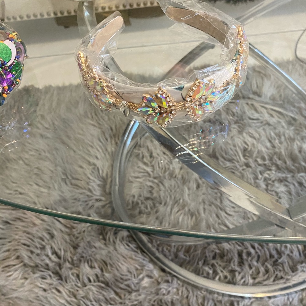 Headbands - Picture 3 of 4